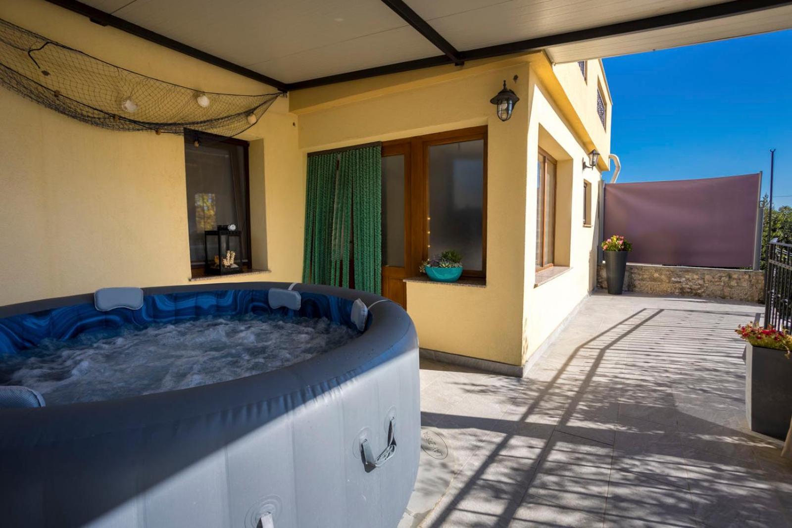 ריסיקה Holiday Home Svjetlana מראה חיצוני תמונה